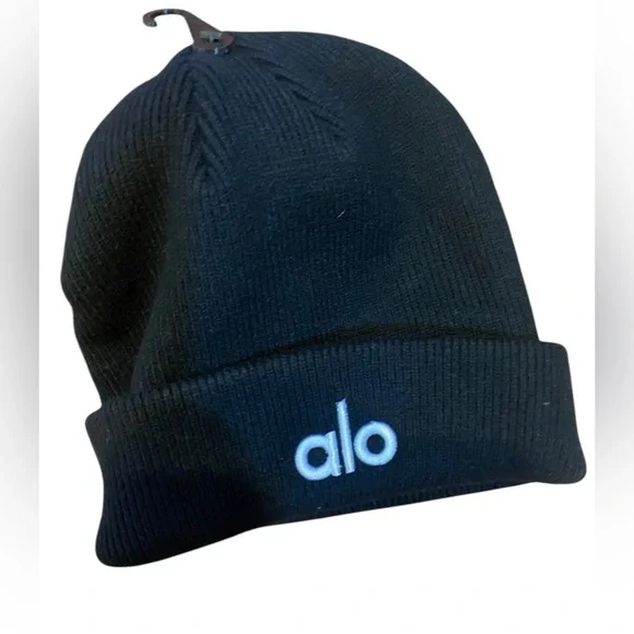 NWT Alo Yoga notable beanie Notable Beanie - Ivory | ALO main image 4